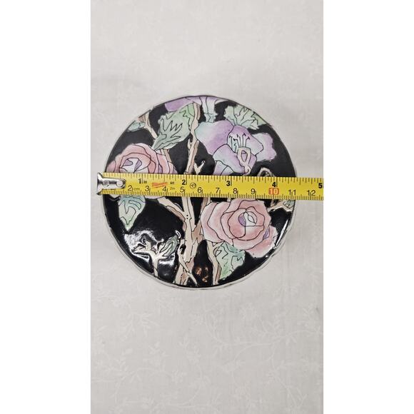 Vintage Toyo Powder Box Vintage Trinket Box Black Floral Cottage Core 4.5" - Picture 8 of 10